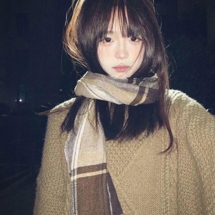 玛丽莲有深黑之眸